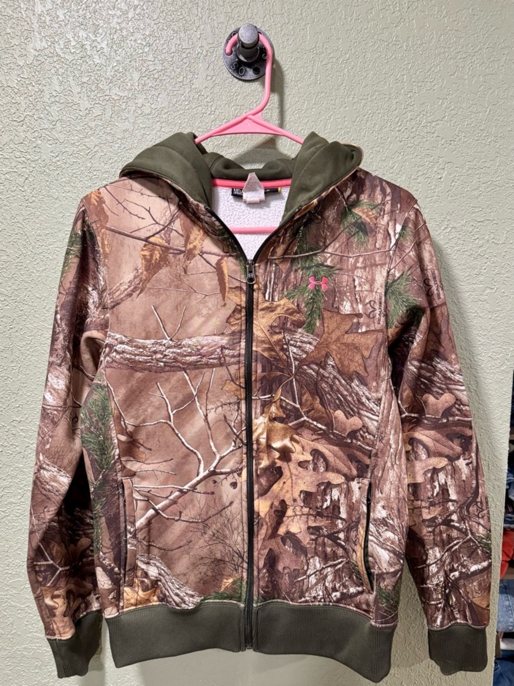Under Armour Realtree Camo Zip Hoodie with Pink Logo Accent Size M